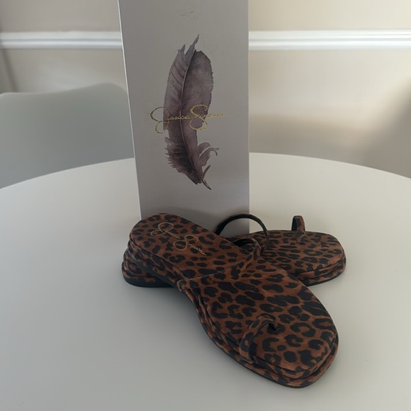 Leopard print sandal by Jessica Simpson size 6M - Picture 7 of 7